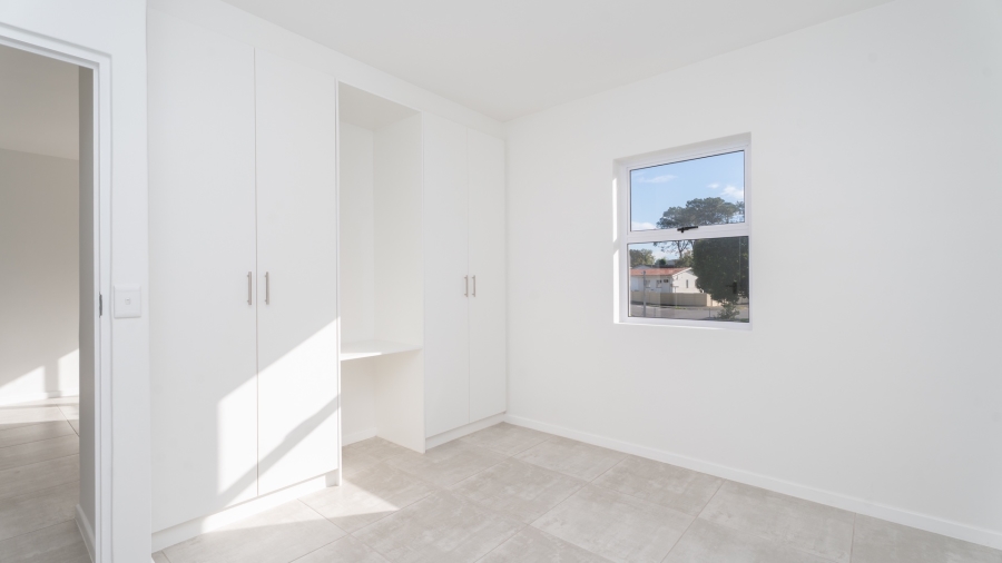 To Let 2 Bedroom Property for Rent in Honeydew Country Estate Western Cape
